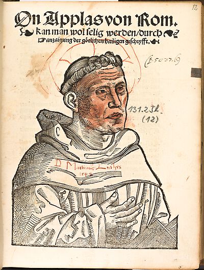 Martin Luther als Augustinermönch im Ordenshabit, Halbfigur nach rechts gewandt, mit Buch