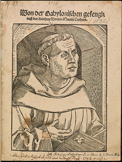 Martin Luther als Augustinermönch im Ordenshabit, Halbfigur nach rechts, mit Buch, vor einer Wandöffnung mit Bogen